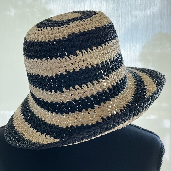 NEW SONOMA Tan with Black Stripes Adjustable Packable Sun Hat - Picture 4 of 7